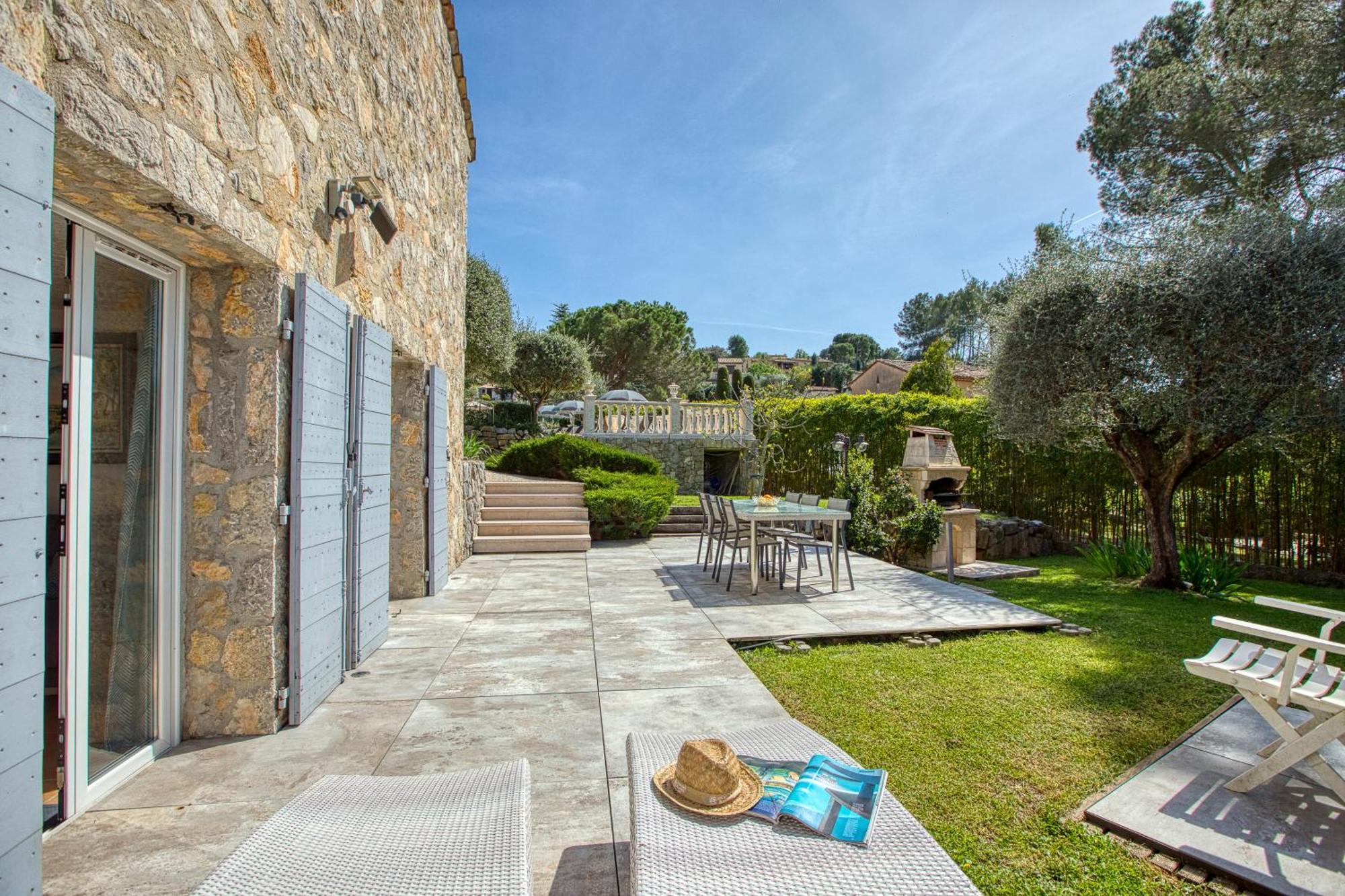 Gite Les Pins Climatise Piscine Chauffee Jardin Peymeinade Luaran gambar