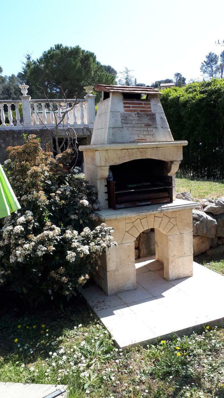 Gite Les Pins Climatise Piscine Chauffee Jardin Peymeinade Luaran gambar